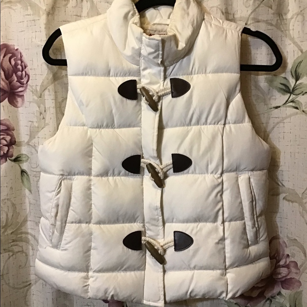 Arizona white vest